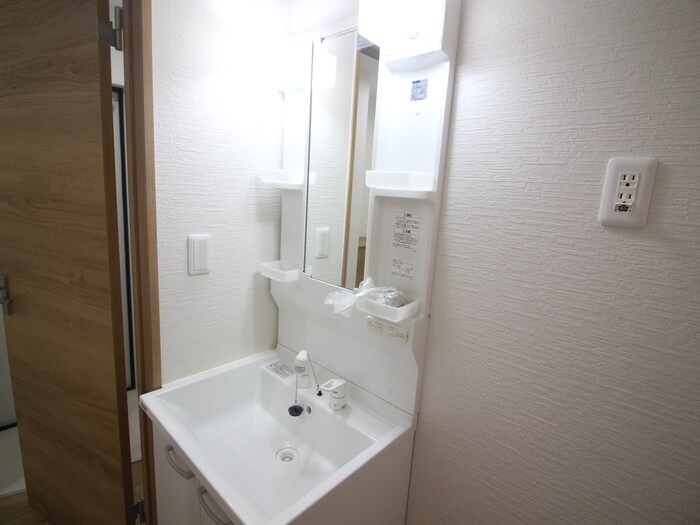 物件内観写真11　(洗面)