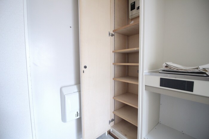 物件内観写真17　(靴箱)