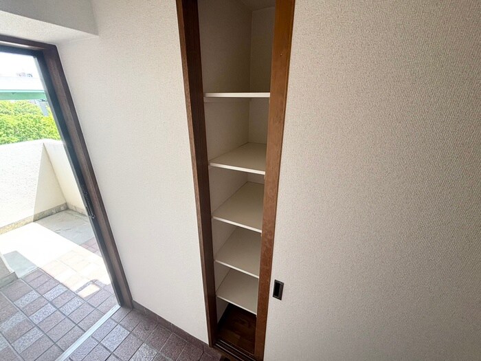 物件内観写真15　(靴箱)