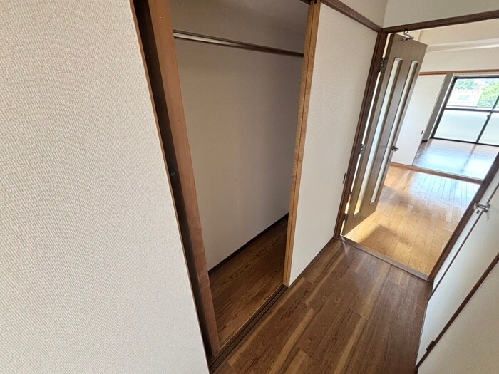 物件内観写真16　(収納)