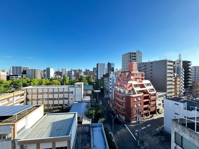 物件内観写真22　(室内からの展望)