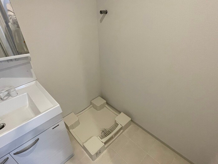 物件内観写真11　(洗濯機置場)