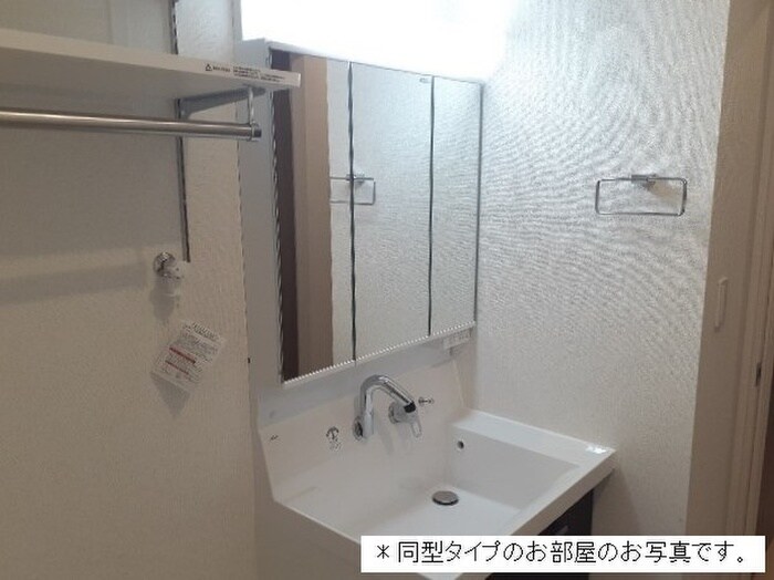 物件内観写真6　(洗面)