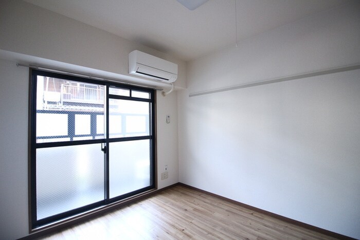 物件内観写真12　(居室)