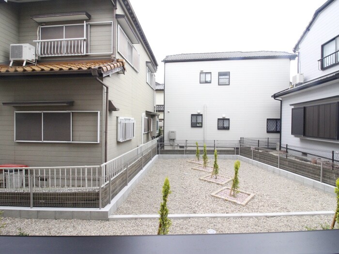 物件内観写真22　(室内からの展望)