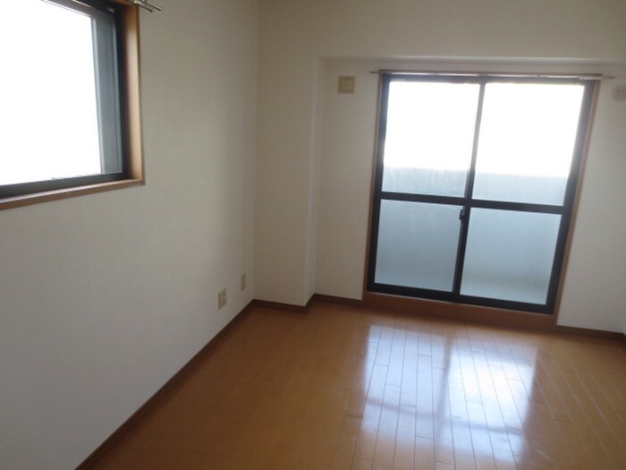 物件内観写真14　(居室)