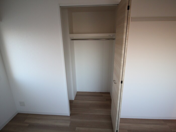 物件内観写真12　(収納)