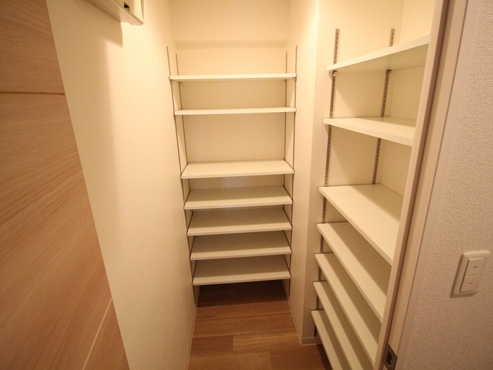 物件内観写真17　(靴箱)