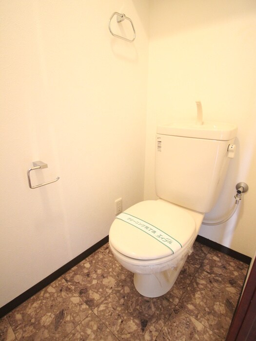 物件内観写真14　(トイレ)