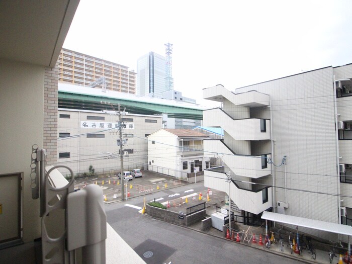 物件内観写真21　(室内からの展望)