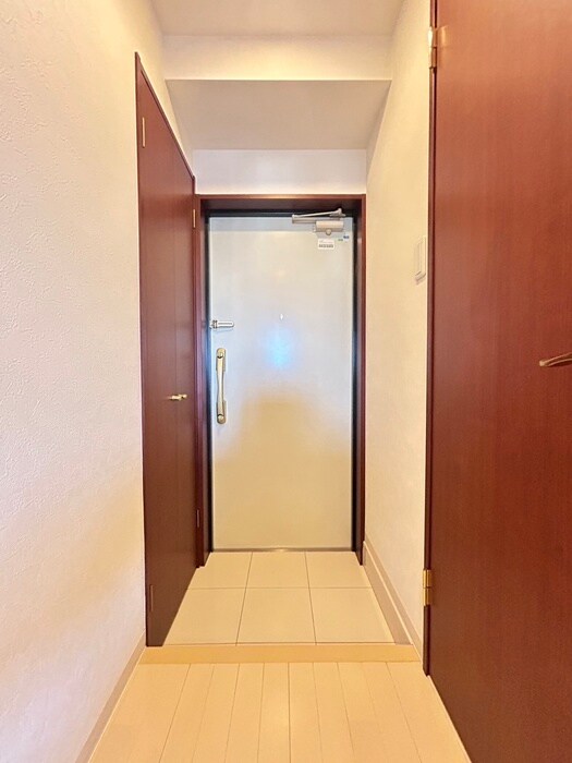 物件内観写真22　(玄関)
