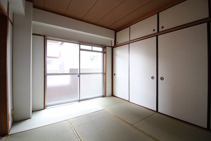 物件内観写真8　(居室)