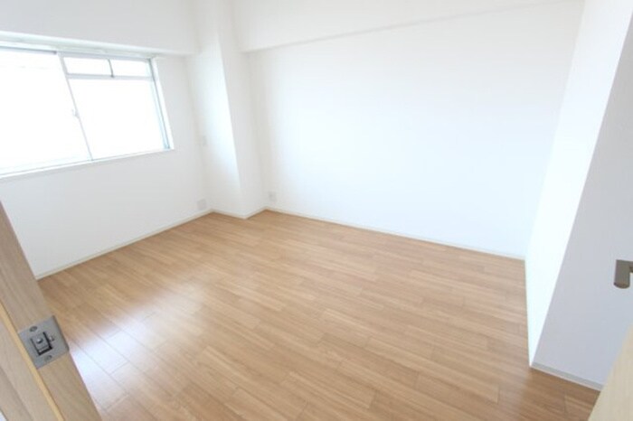 物件内観写真12　(居室)