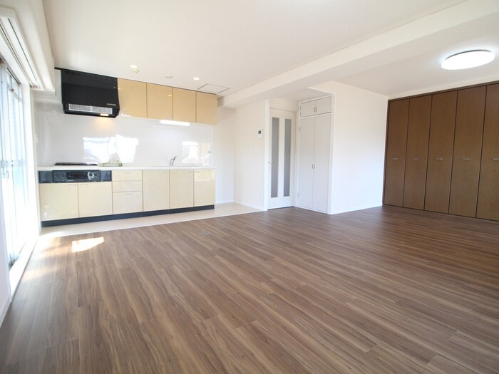 物件内観写真8　(居室)