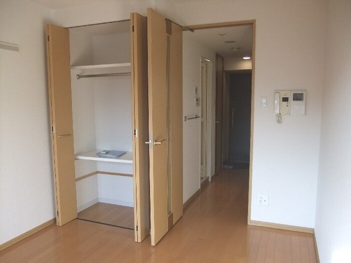 物件内観写真12　(収納)