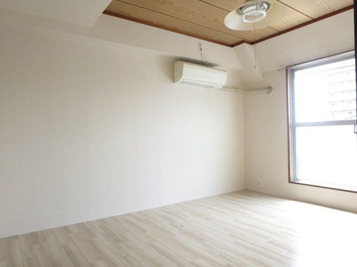 物件内観写真21　(居室)