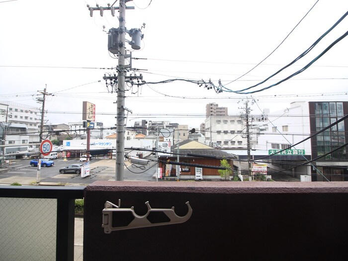 物件内観写真15　(室内からの展望)