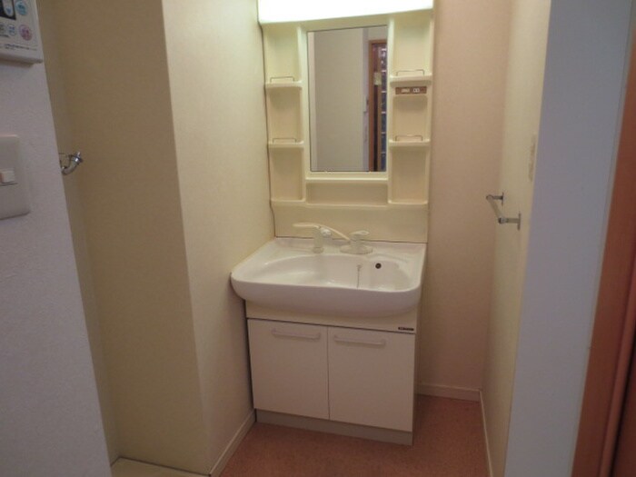 物件内観写真8　(洗面)