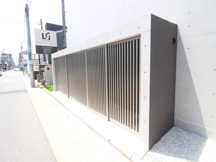 物件外観写真6　(建物設備)