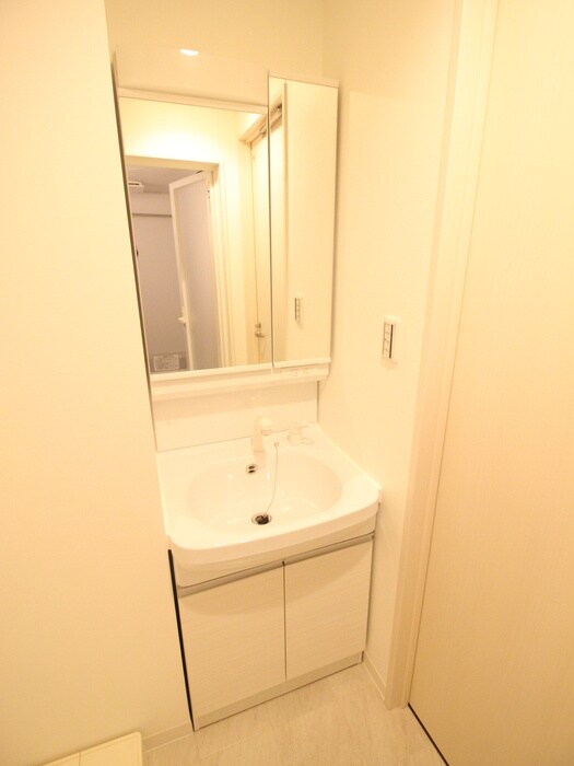 物件内観写真11　(洗面)