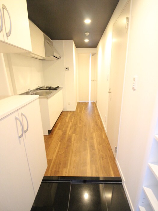 物件内観写真15　(廊下)