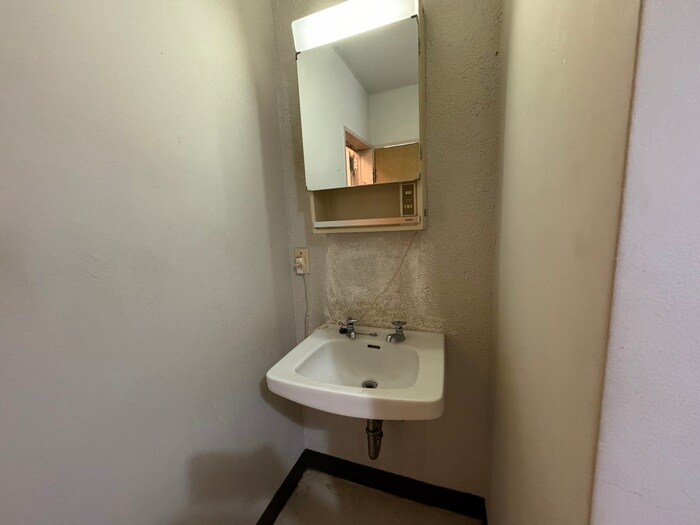 物件内観写真11　(洗面)