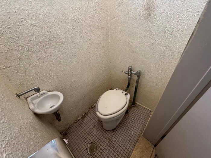 物件内観写真13　(トイレ)