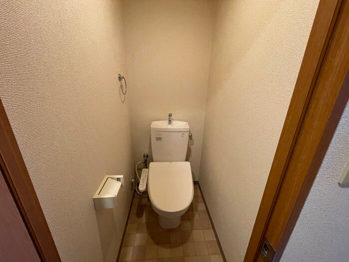 物件内観写真13　(トイレ)