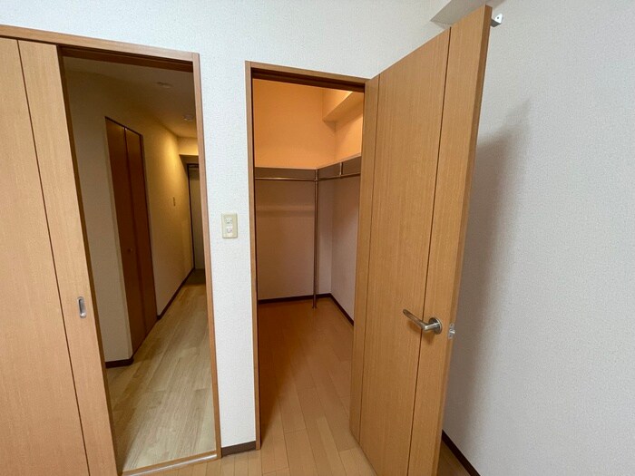 物件内観写真16　(収納)