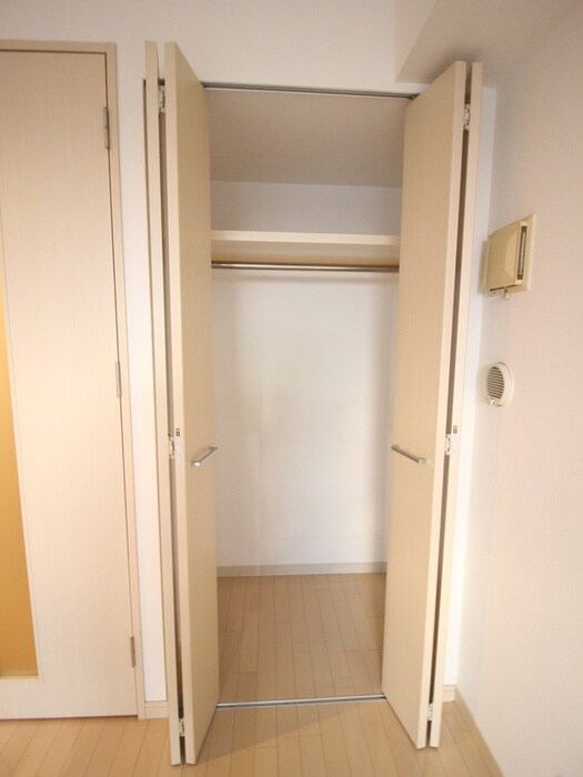 物件内観写真12　(収納)