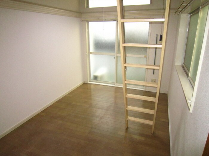 物件内観写真11　(居室)