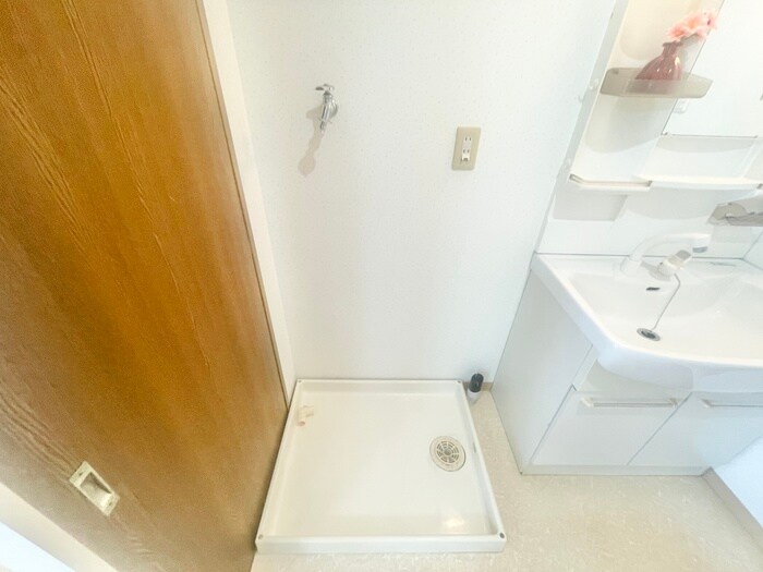 物件内観写真20　(洗濯機置場)