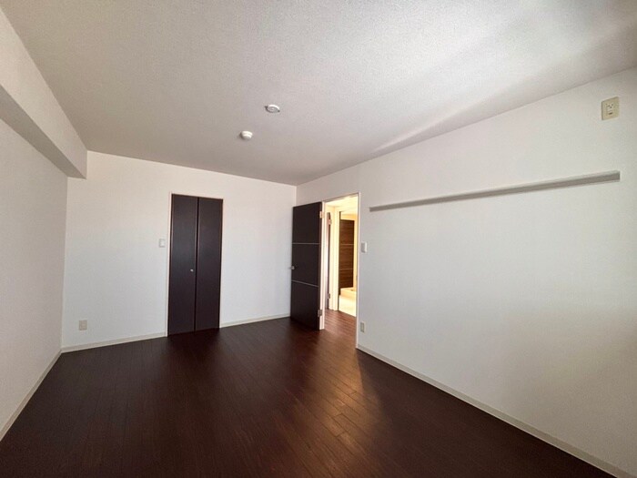 物件内観写真18　(居室)