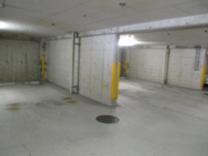 物件外観写真4　(駐車場)