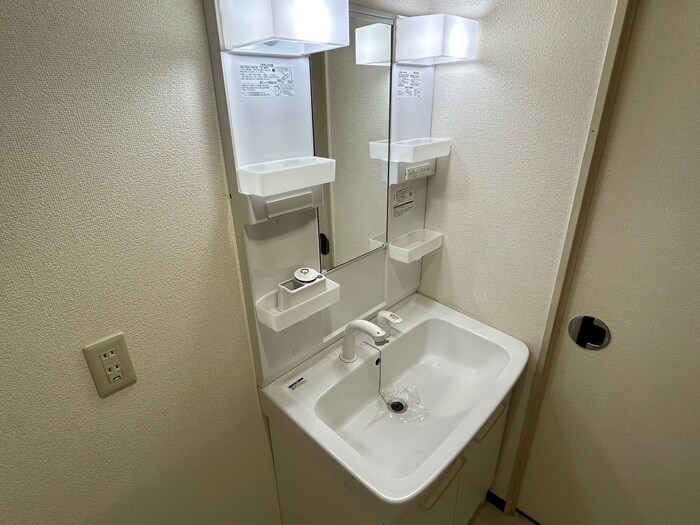 物件内観写真13　(洗面)