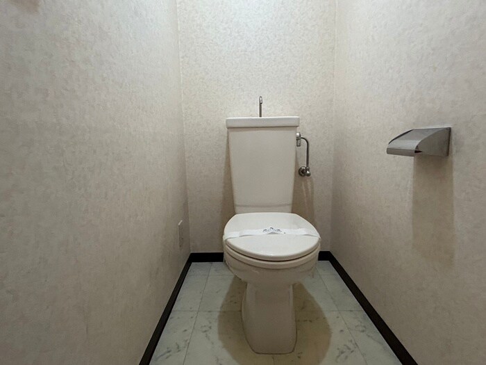 物件内観写真15　(トイレ)