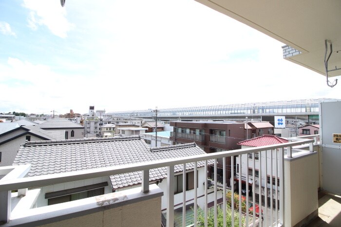 物件内観写真18　(室内からの展望)