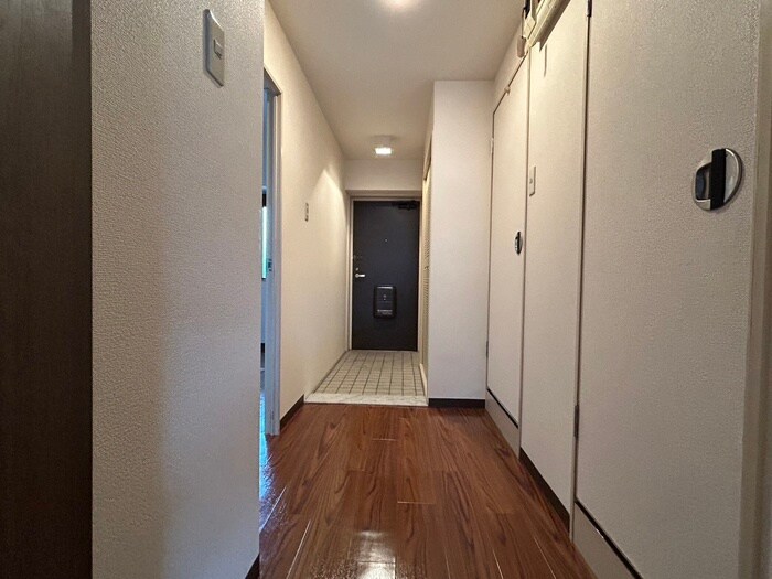 物件内観写真19　(廊下)