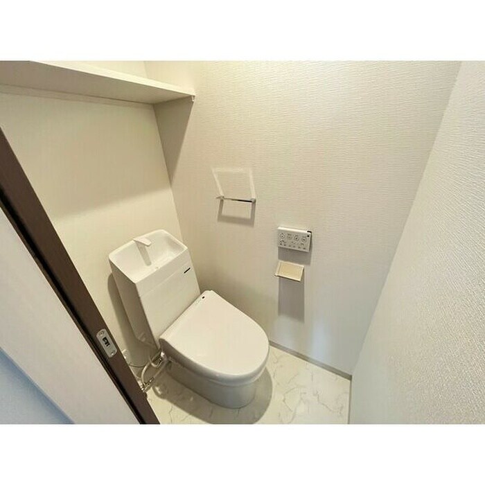 物件内観写真9　(トイレ)