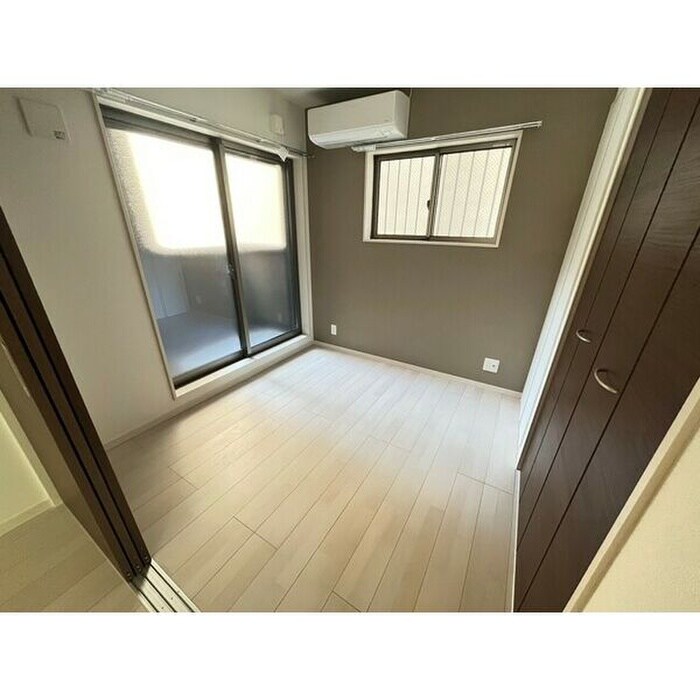 物件内観写真11　(居室)