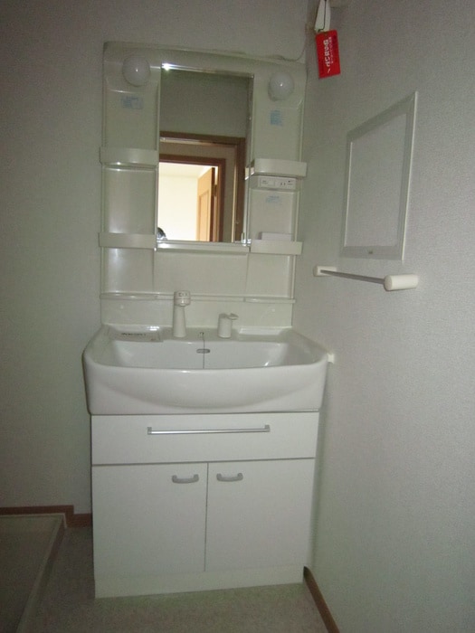 物件内観写真10　(洗面)