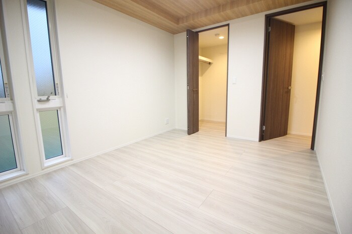 物件内観写真4　(居室)