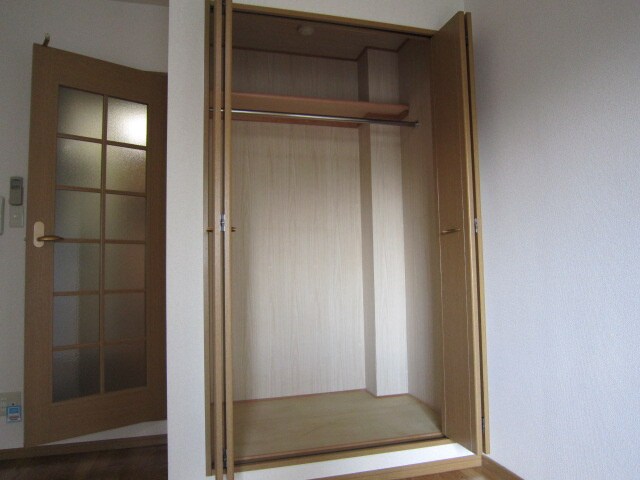 物件内観写真8　(収納)