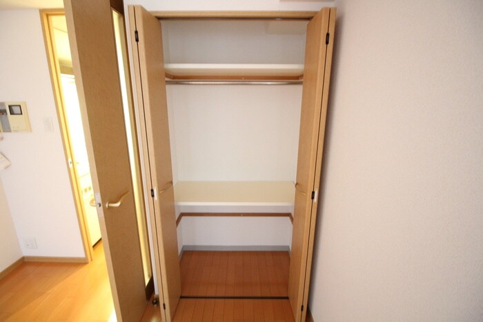 物件内観写真15　(収納)