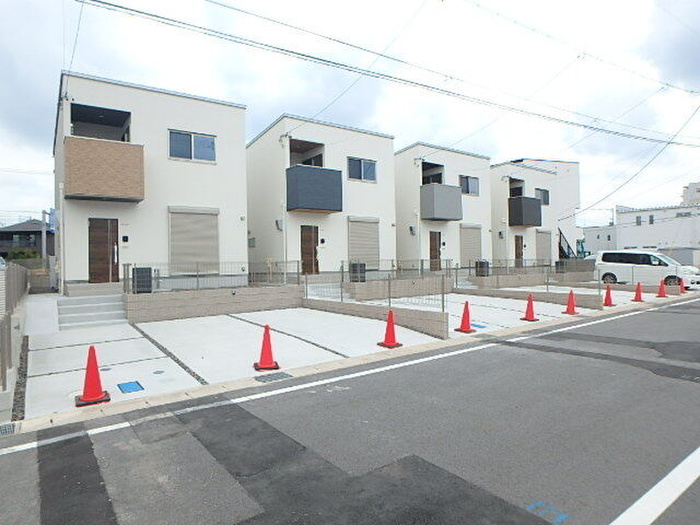 カーサ　クアトロ土橋　A