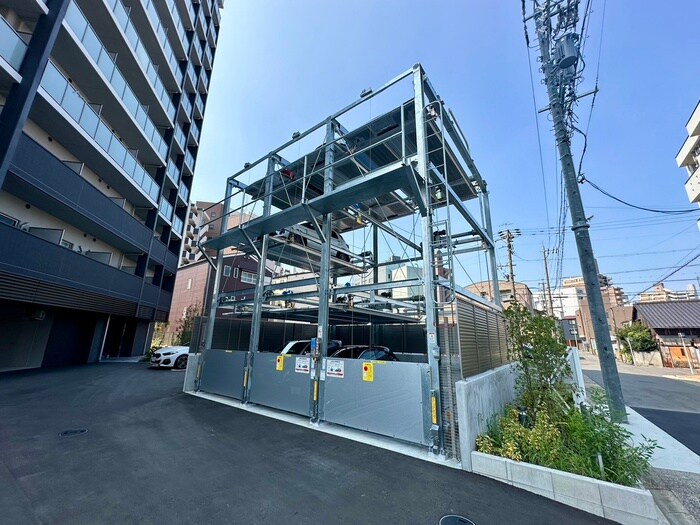 物件外観写真2　(駐車場)