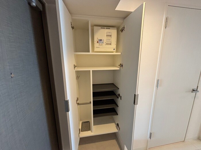 物件内観写真10　(靴箱)