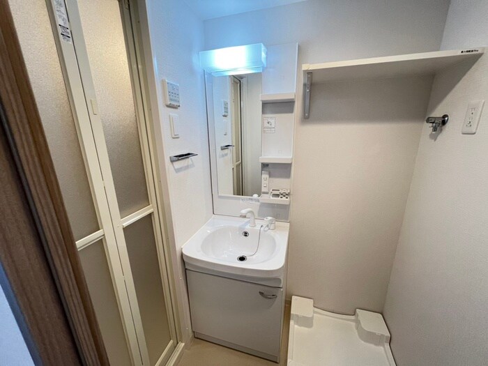 物件内観写真12　(洗面)