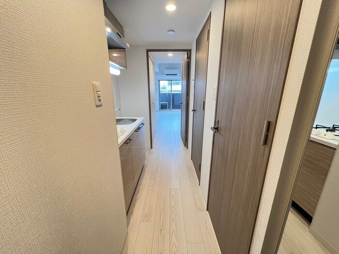 物件内観写真20　(廊下)