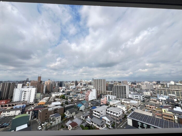 物件内観写真22　(室内からの展望)